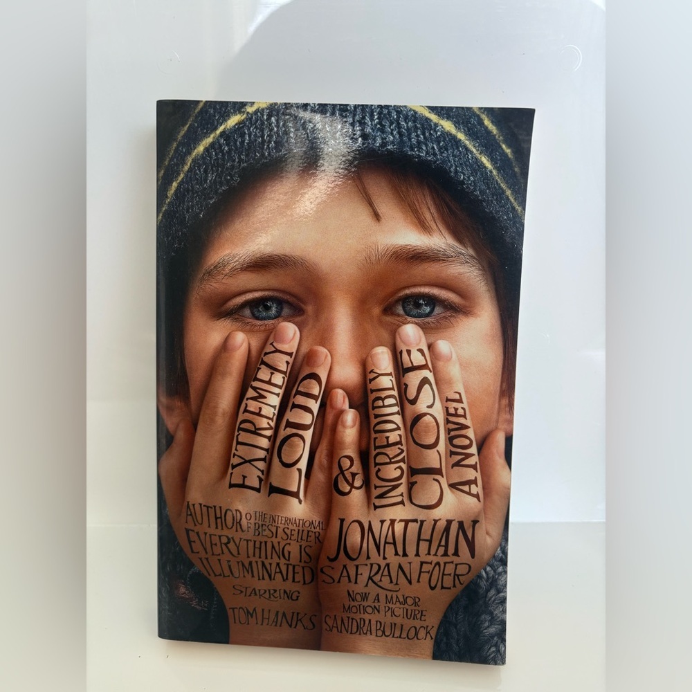 📚 3/$25 📚 Extremely Loud & Incredibly Close Book